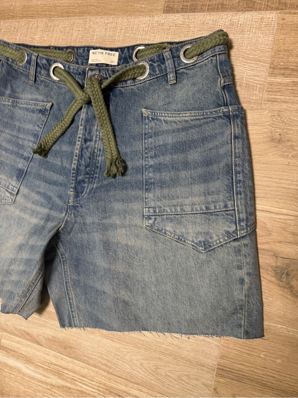 Free People We The Free Moxie Barrel Shorts Truest Blue $128 Size 32 NWOT - Picture 6 of 12